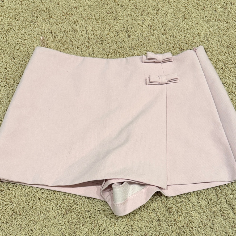 Zara Light Pink Women's Skorts with Bow Accents